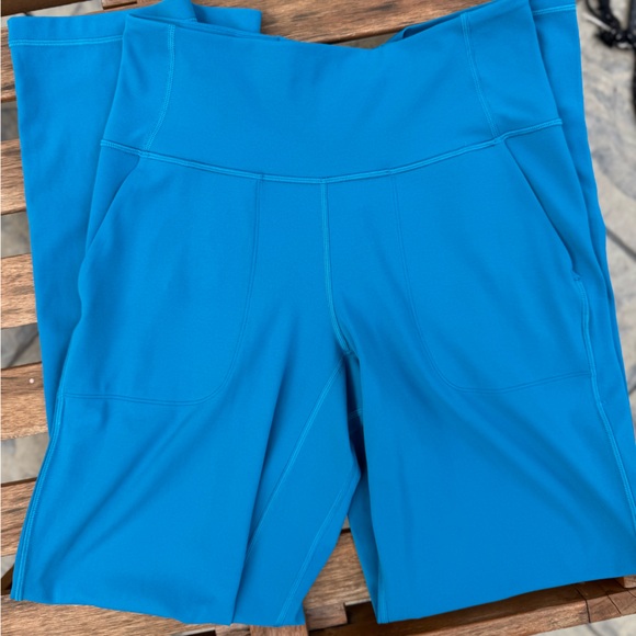 Lululemon Align High-Rise Wide-Leg Pant 31"
Hawaiian Blue size 8 - Picture 9 of 9